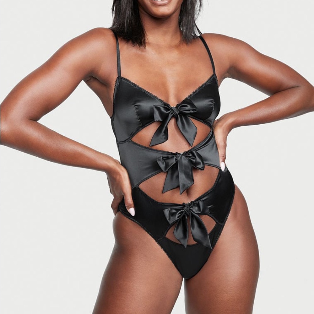 Victoria’s Secret Bow Tie Teddy / Bodysuit